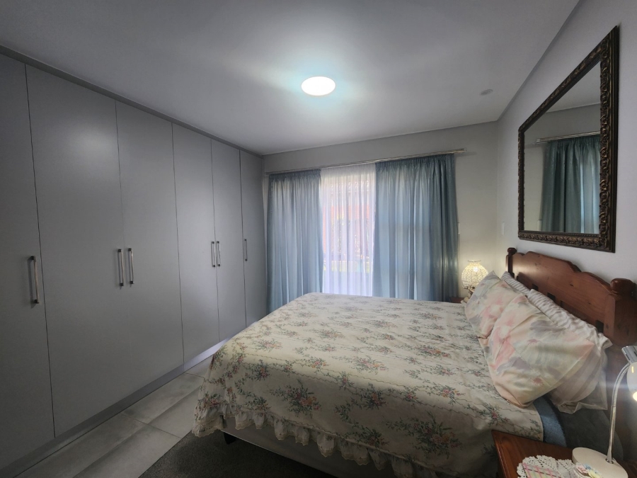 3 Bedroom Property for Sale in Dormehls Drift Western Cape